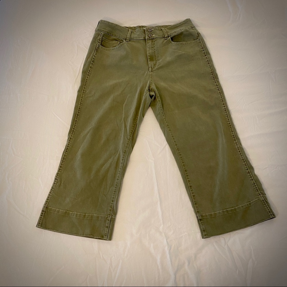 Time and Tru size 16 wide leg capri pants